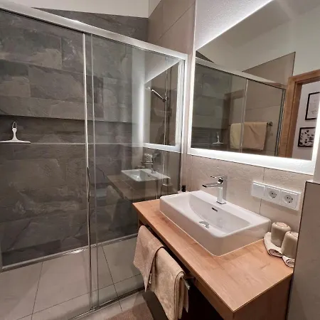 Haus Dankl By Interhome Fusch an der Grossglocknerstrasse