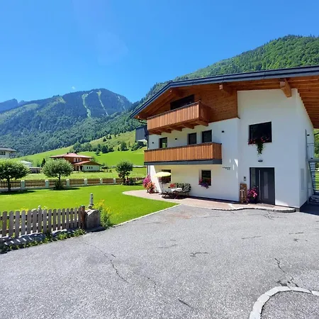 Haus Dankl By Interhome Fusch an der Grossglocknerstrasse