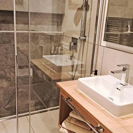 Haus Dankl By Interhome 아파트 Fusch an der Grossglocknerstrasse